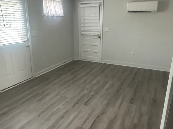 (undisclosed Address), Carolina Beach, NC 28428