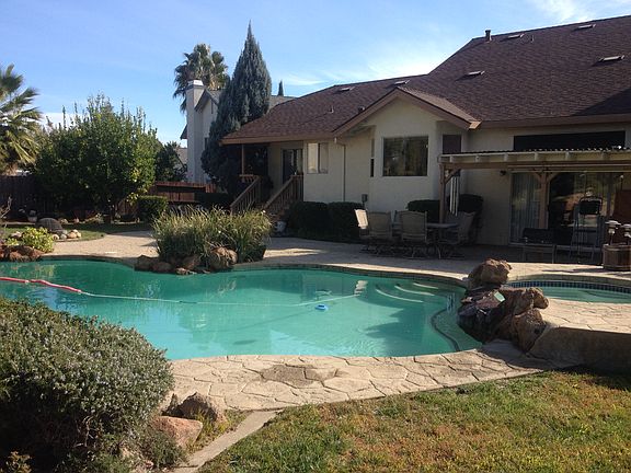 3rd image of 1504 Antrim Ct