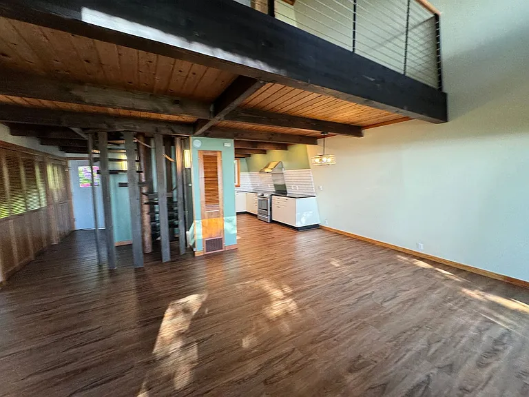 1318 NW Voyager Way — Photo 30