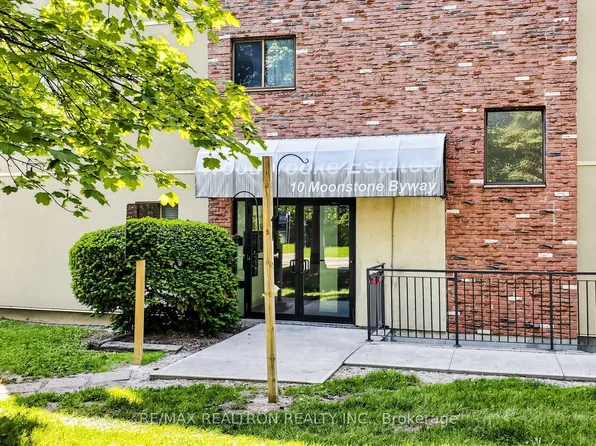 10 Moonstone Byway Unit 151, North York, ON M2H 3J3