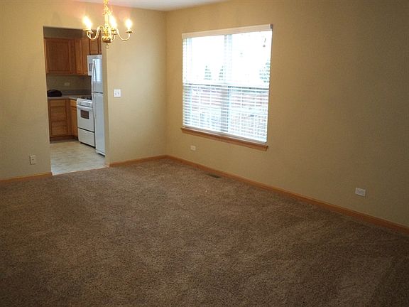 4th image of 10348 Oxford Dr