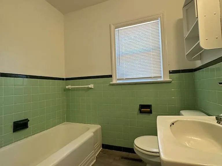 701 S Madison Ave — Photo 9