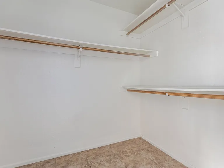 615 N Arrowhead Dr — Photo 20
