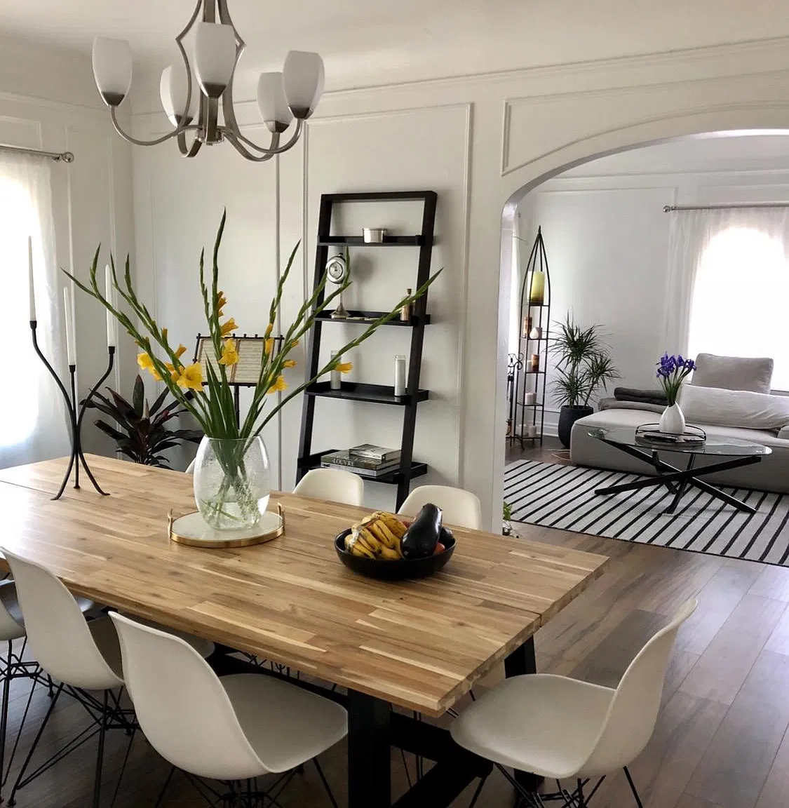 2 bed, 1350 sqft, $3,800 — Photo 1