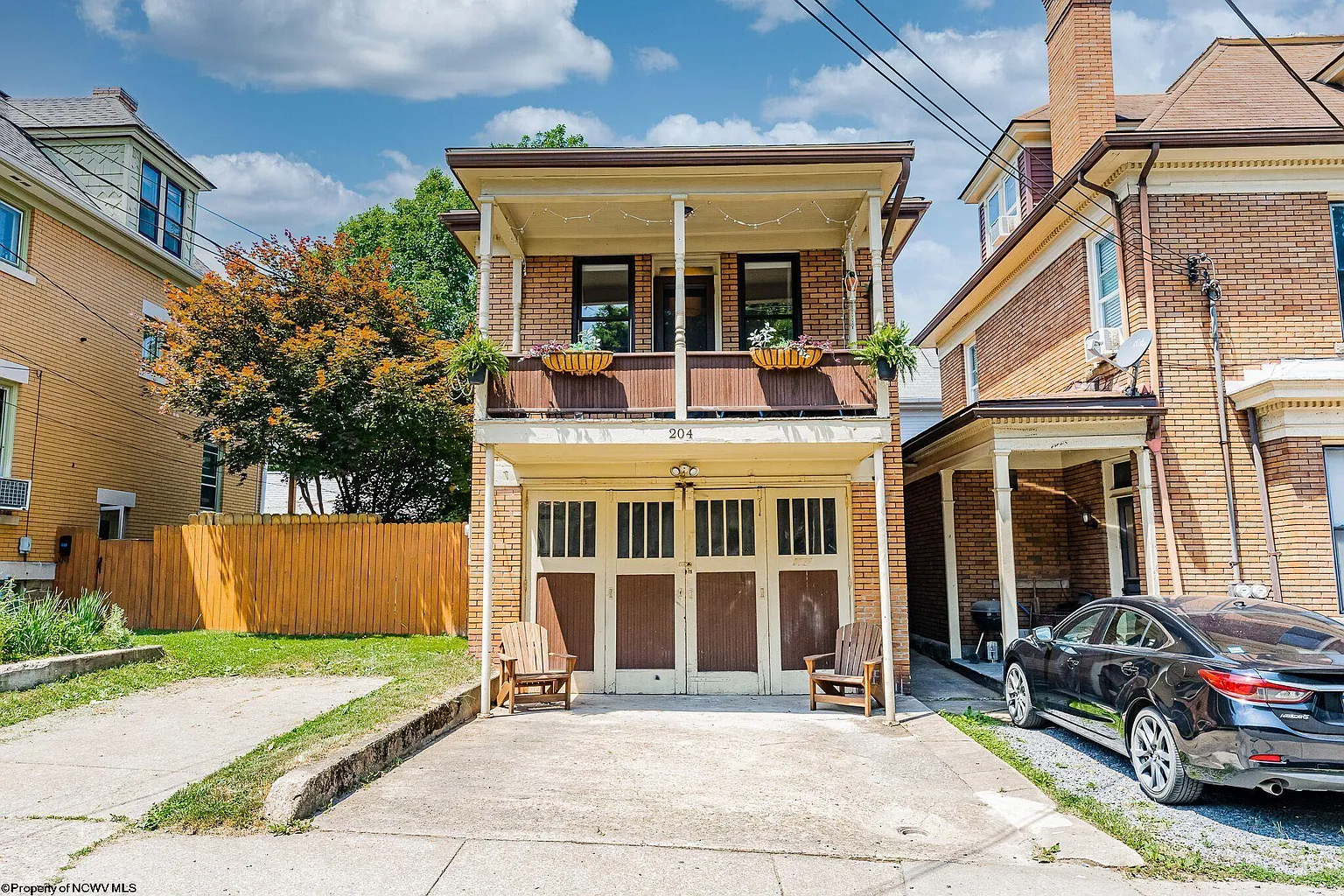204 Kingwood St photo 1