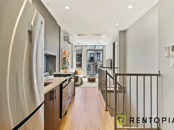 223 Manhattan Avenue image 1 of 6