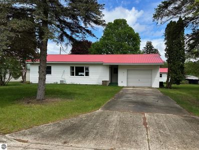 175 S Hudnut St, Barryton, MI, 49305