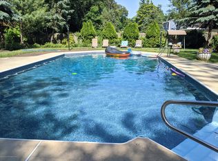 46 Rozbern Dr, Eatontown, NJ 07724