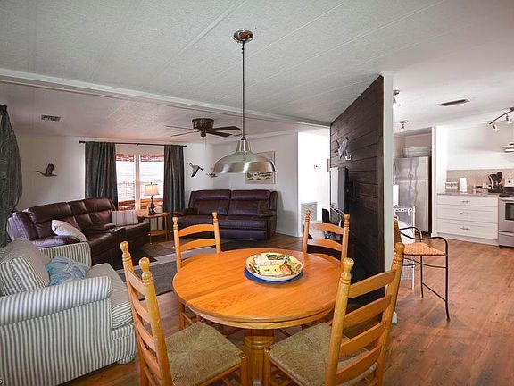 5th image of 3074 Bounty Ln