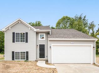 313 Harris St, Paw Paw, MI 49079