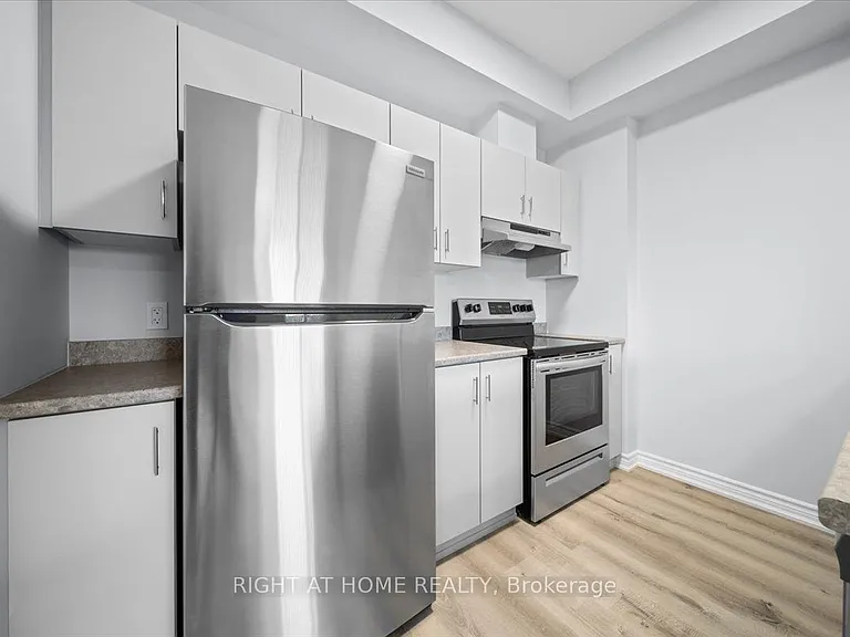 1350 Hemlock Rd #306 — Photo 14