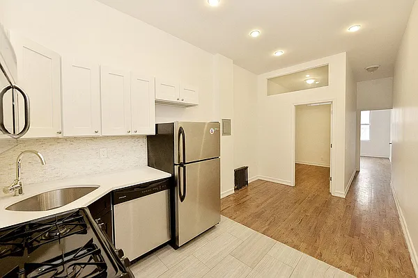 Rented by Flatiron Real Estate Advisors LLC | media 5