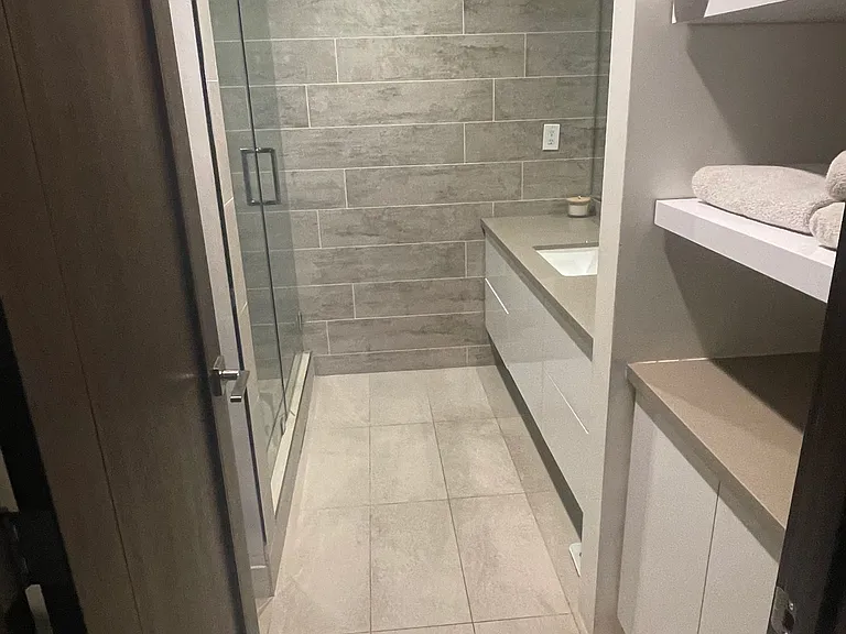 1229 E Wilson Ave #204 — Photo 16