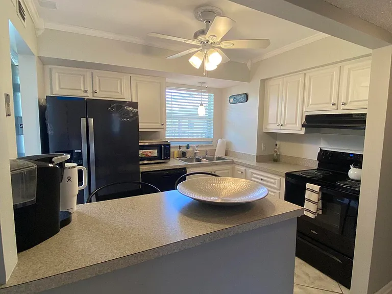 715 Lori Dr #304 — Photo 15