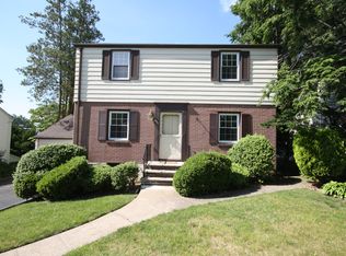 235 Dorchester Rd, River Edge, NJ 07661