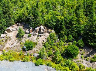 17 Atlantic St, Blind Bay, NS B3Z 4C1