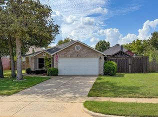 2017 Yellowstone Ln, Corinth, TX 76210