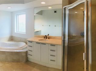 15051 Royal Oaks Ln APT 401, North Miami, FL 33181