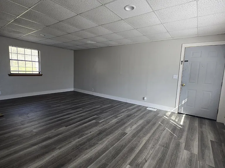 111 Owens Rd — Photo 8