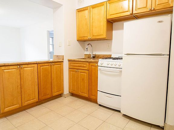 5th image of 25-29 32nd St #1E