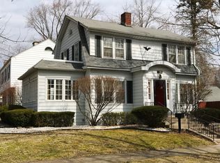 1096 S Elm Ave, Kankakee, IL 60901