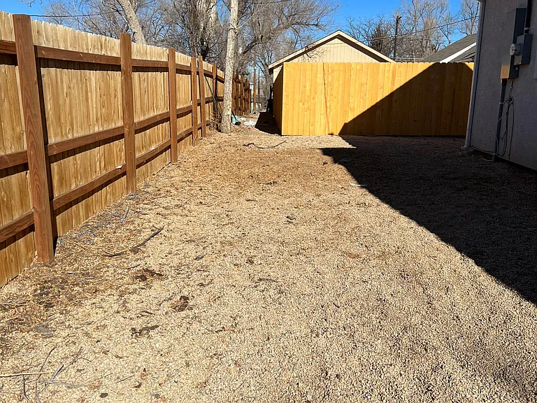 Side/backyard