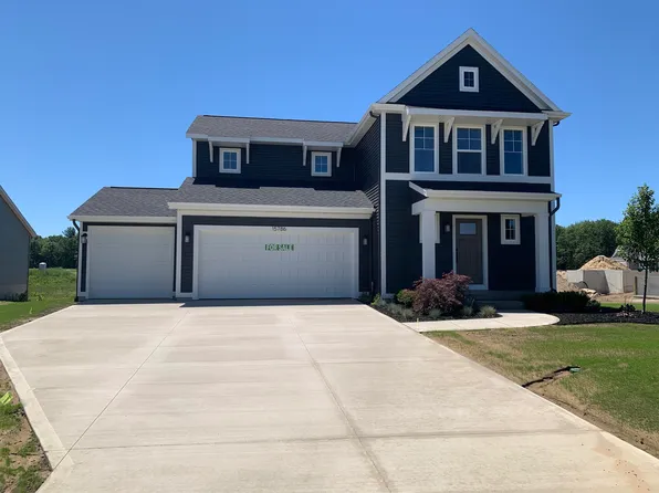 15786 Norwalk Rd, Grand Haven, MI 49417