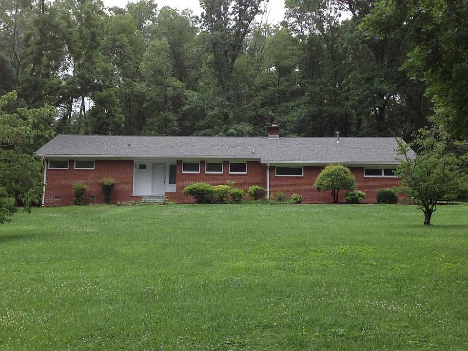 1st image of 3525 Circle Lake Ln