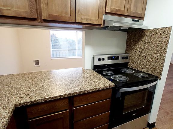 5th image of 1254 Weiland St #C-12