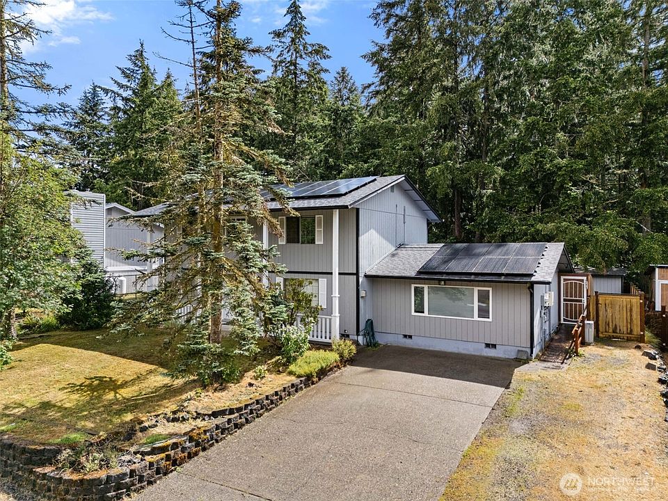 1st image of 1308 Alki Street NE