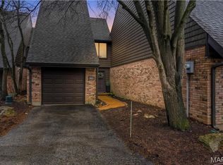 6318 Sprig Oak Ct, Saint Louis, MO 63128