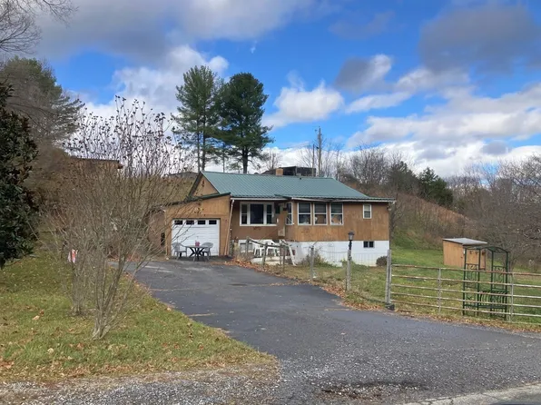 5935 Baptist Hollow Rd, Hiwassee, VA 24347