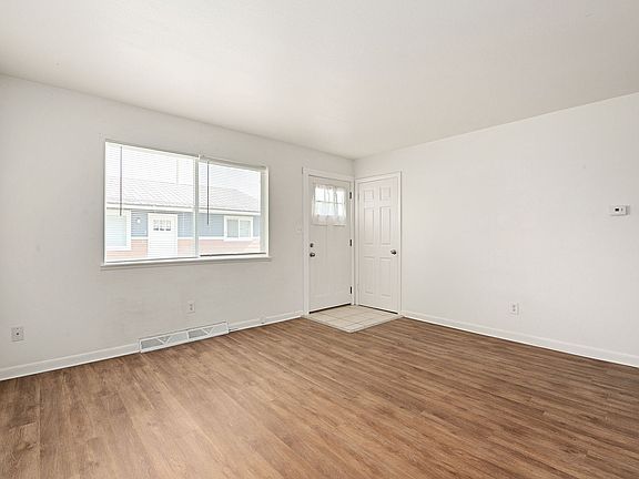 4th image of 4031 Goodell Ln APT 5
