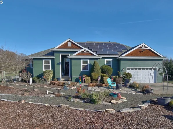 800 E Buttercup St, Yamhill, OR 97148