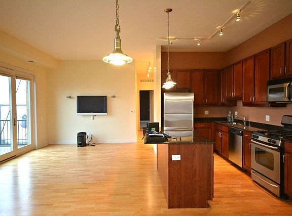 2nd image of 544 N Milwaukee Ave APT 502