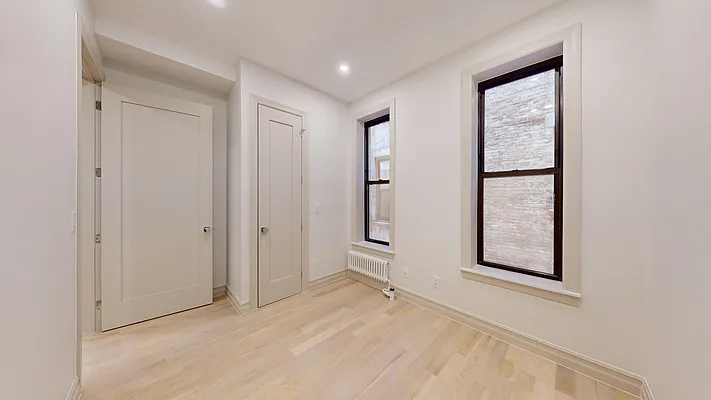 Rented by Bond New York | media 27