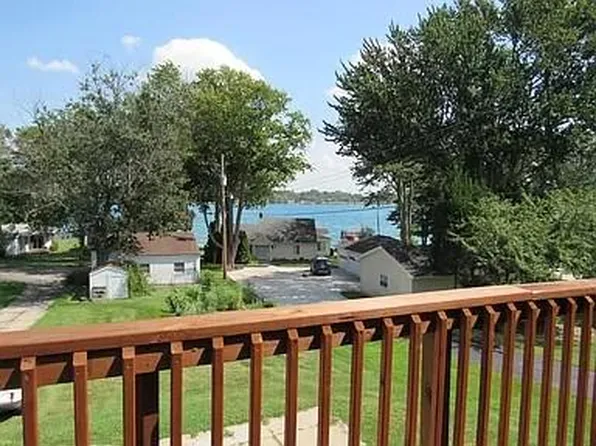 2437 River Rd #1, Saint Clair, MI 48079