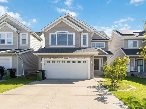 1017 82nd St SW, Edmonton, AB T6X 1E4