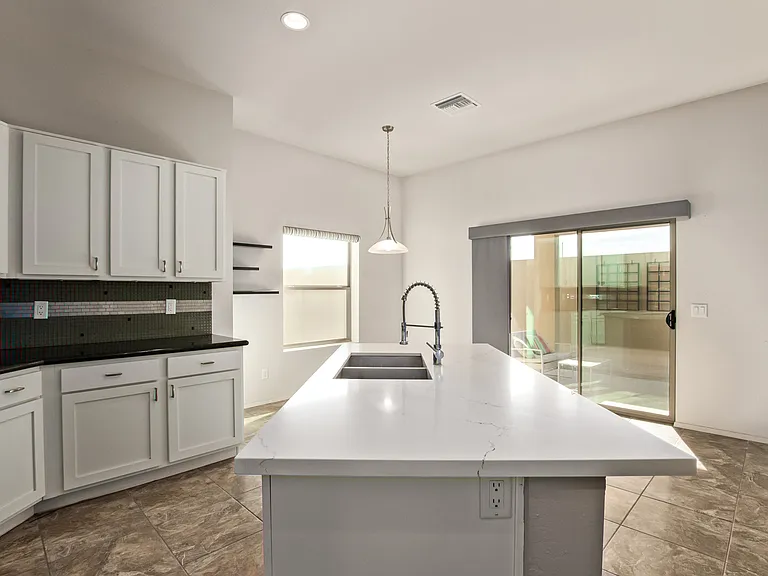 3113 E Danbury Rd #25 — Photo 8