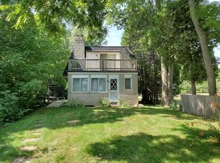 2345 Lakeshore Rd, Applegate, MI 48401