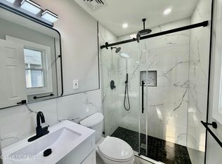 3 Montego St, Toms River, NJ 08757