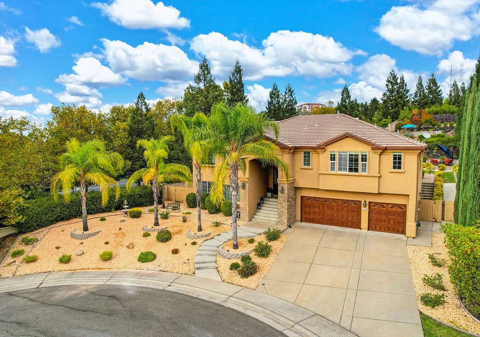 Fabulous Folsom Home — Photo 3