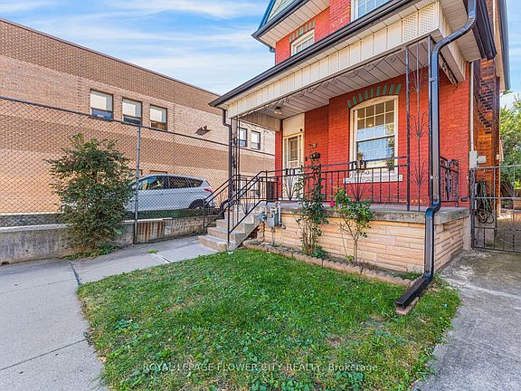 4th image of 11 McNeil St