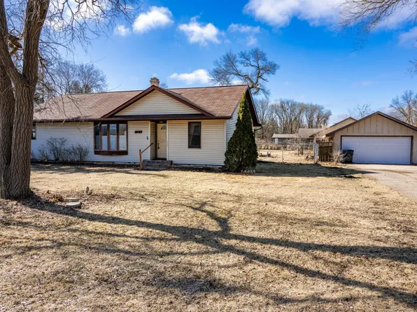 307 John St, Necedah, WI 54646