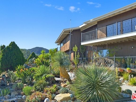4th image of 2150 N Topanga Canyon Blvd