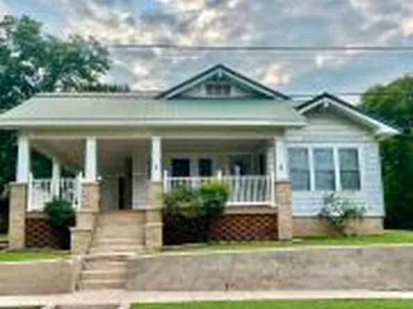 605 Avenue 2 NE, Atkins, AR 72823