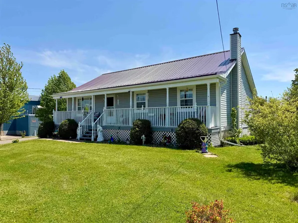 176 Pearl St, River Hebert, NS B0L 1G0