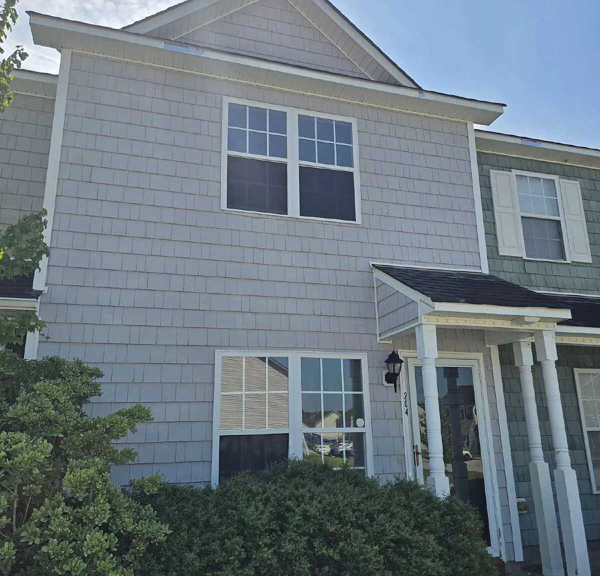 2 bed, 1.5 bath, $1,200 — Photo 1