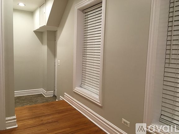 2nd image of 1848 W 21st Pl #G