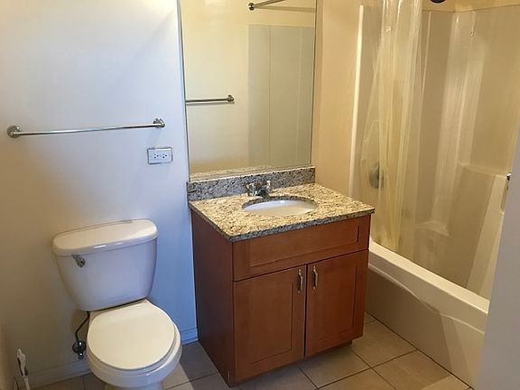 5th image of 2322 S Canal St Unit 708
